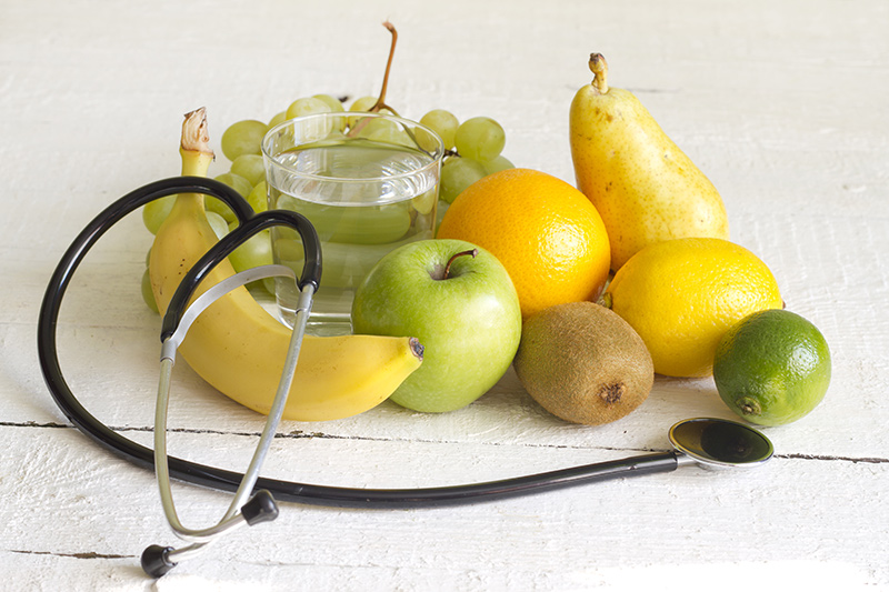 Fruits, légumes, stétoscope